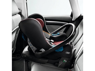 Автомобильное кресло для младенцев Audi baby seat misano red/black, артикул 4L0019900B от VAG Автомобильное кресло для младенцев Audi baby seat misano red/black, артикул 4L0019900B