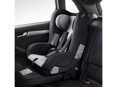 Автомобильное детское кресло Audi Isofix child seat, titanium grey/black, артикул 4L0019903AEUR от VAG Автомобильное детское кресло Audi Isofix child seat, titanium grey/black, артикул 4L0019903AEUR