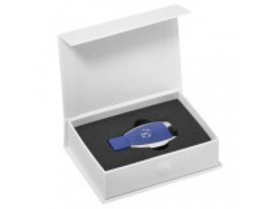 Флешка Mercedes-Benz USB-Stick, 8 GB, Blue, артикул B66958099 от Mercedes Флешка Mercedes-Benz USB-Stick, 8 GB, Blue, артикул B66958099